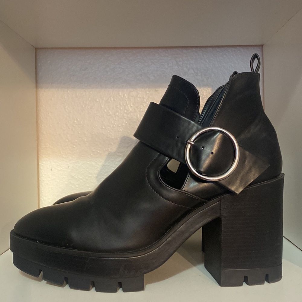 Zara Womens Chunky Platform Cut Out Black Goth Track Heeled Buckle Ankle Booties